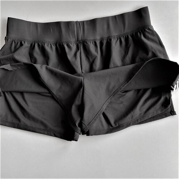 ACTIVE BLACK SHORTS WHITE STRIPES - Picture 6 of 8